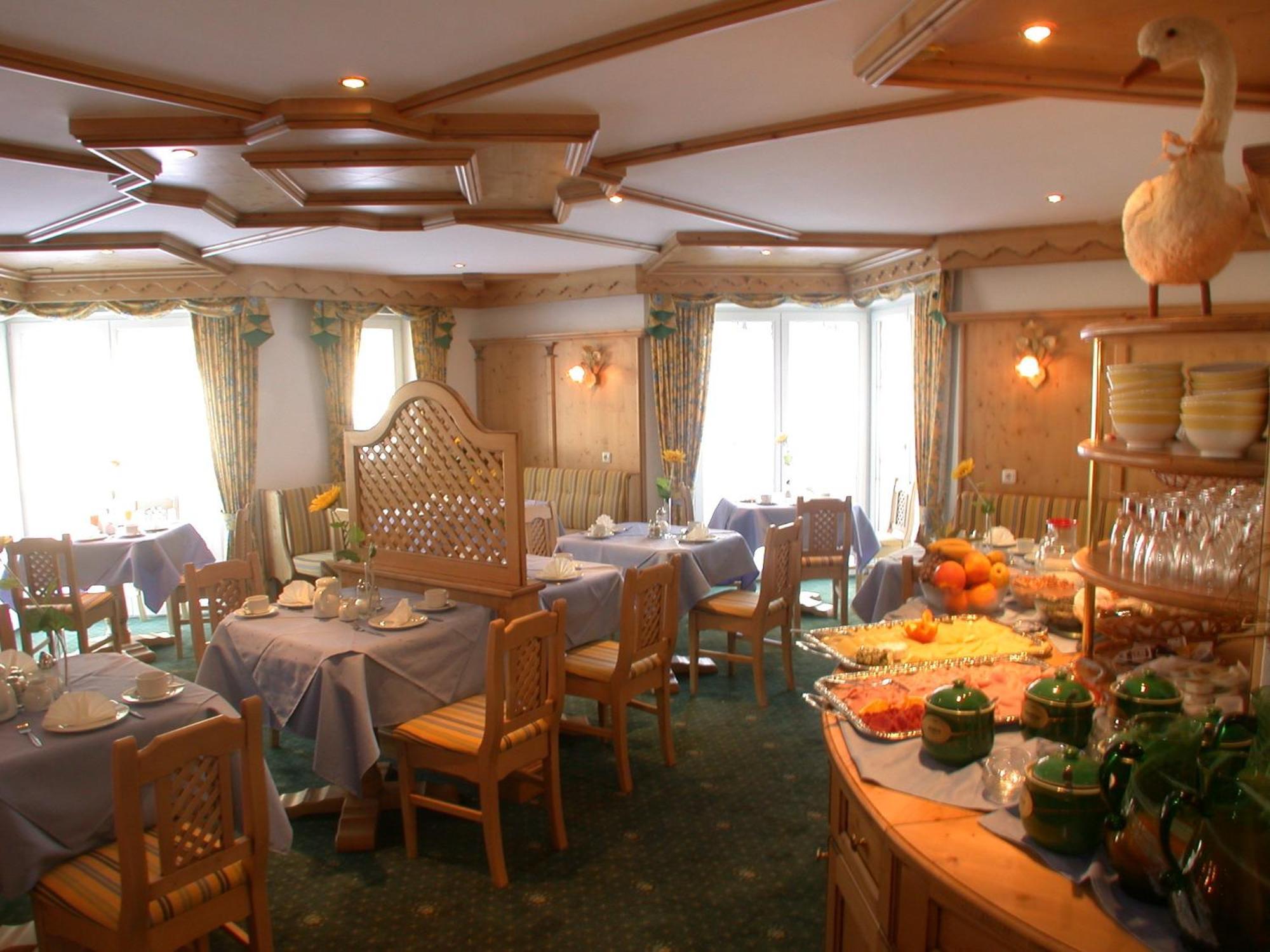 Hotel Garni Pradella Ischgl Kültér fotó